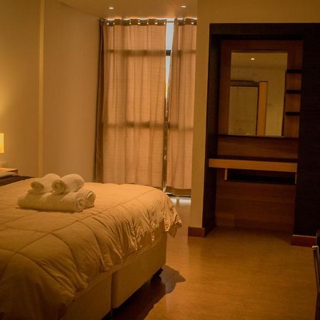 Murano Hotel โมโยบัมบา ภายนอก รูปภาพ