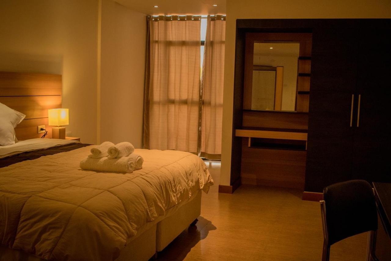 Murano Hotel โมโยบัมบา ภายนอก รูปภาพ