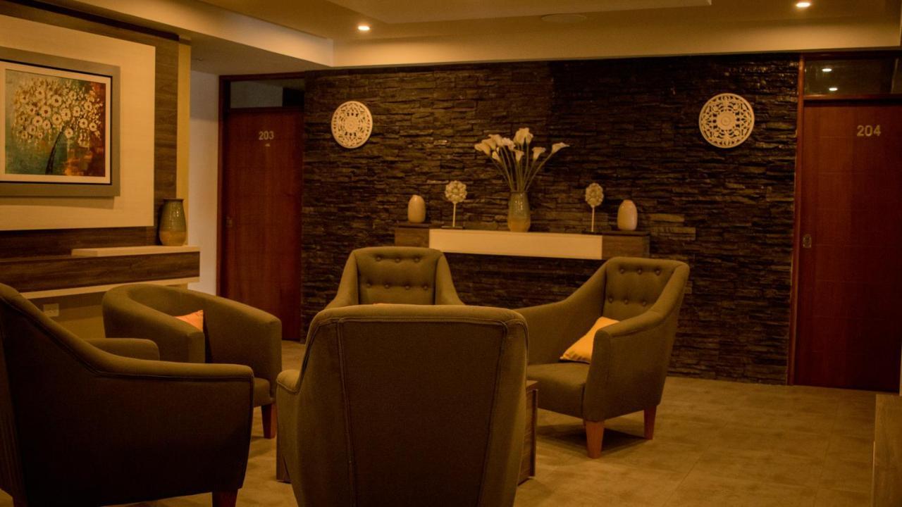 Murano Hotel โมโยบัมบา ภายนอก รูปภาพ