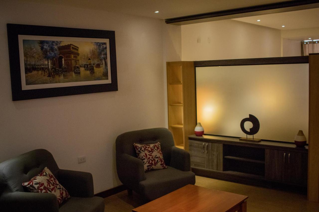 Murano Hotel โมโยบัมบา ภายนอก รูปภาพ