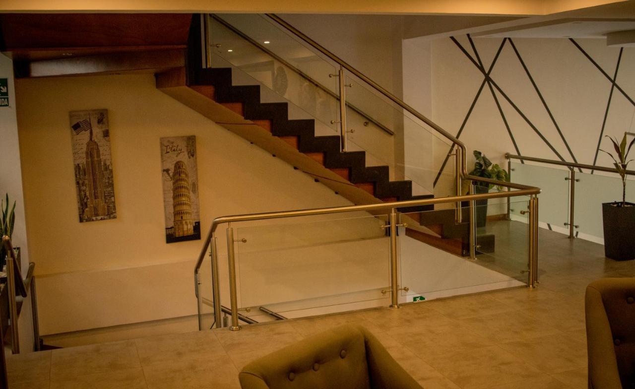 Murano Hotel โมโยบัมบา ภายนอก รูปภาพ