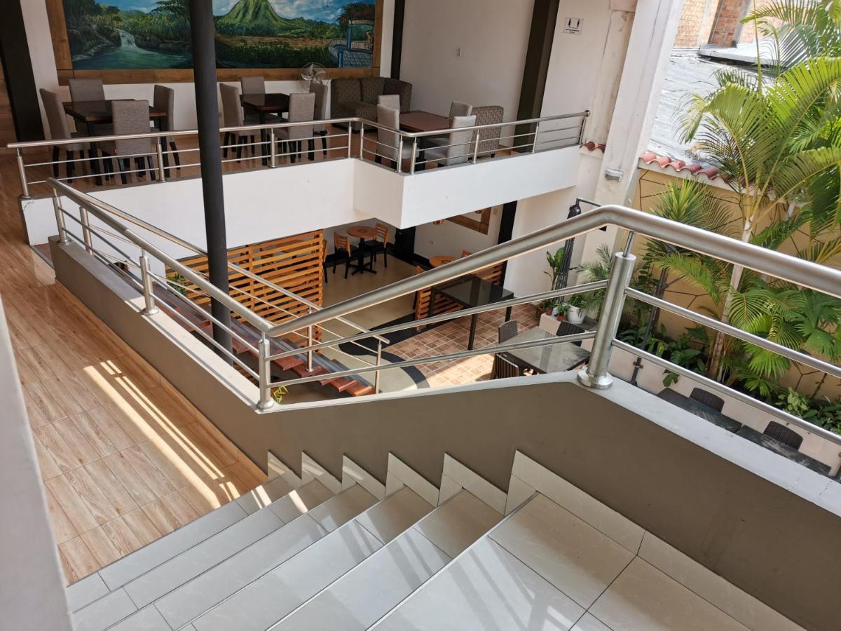 Murano Hotel โมโยบัมบา ภายนอก รูปภาพ