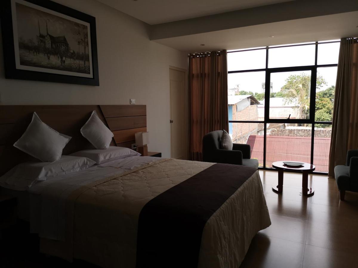 Murano Hotel โมโยบัมบา ภายนอก รูปภาพ